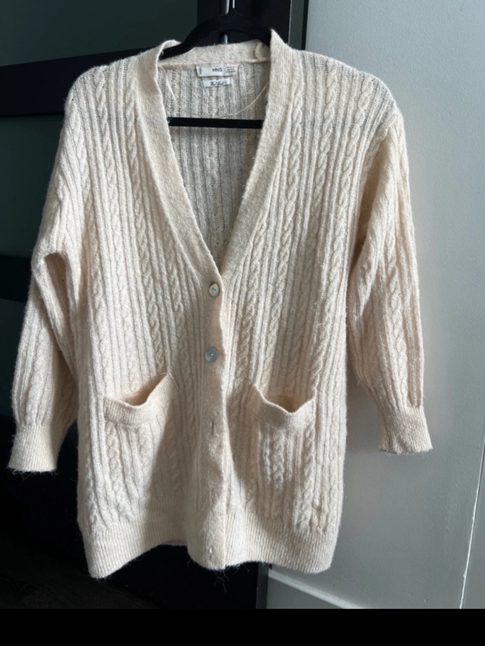 Mango Cream Cable-Knit Button Cardigan